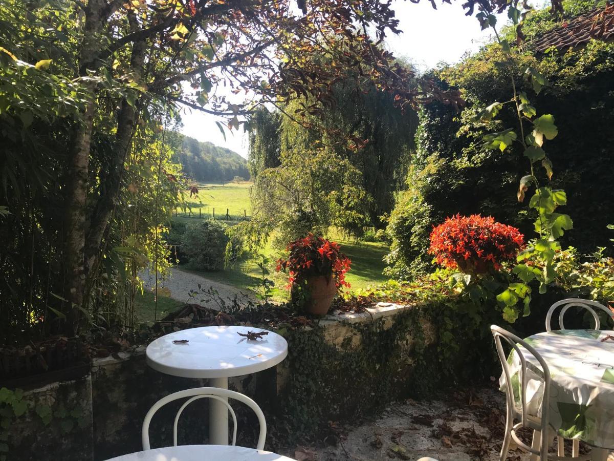 Bed & Breakfast Le Moulin Neuf Saint-Alvère Exterior foto